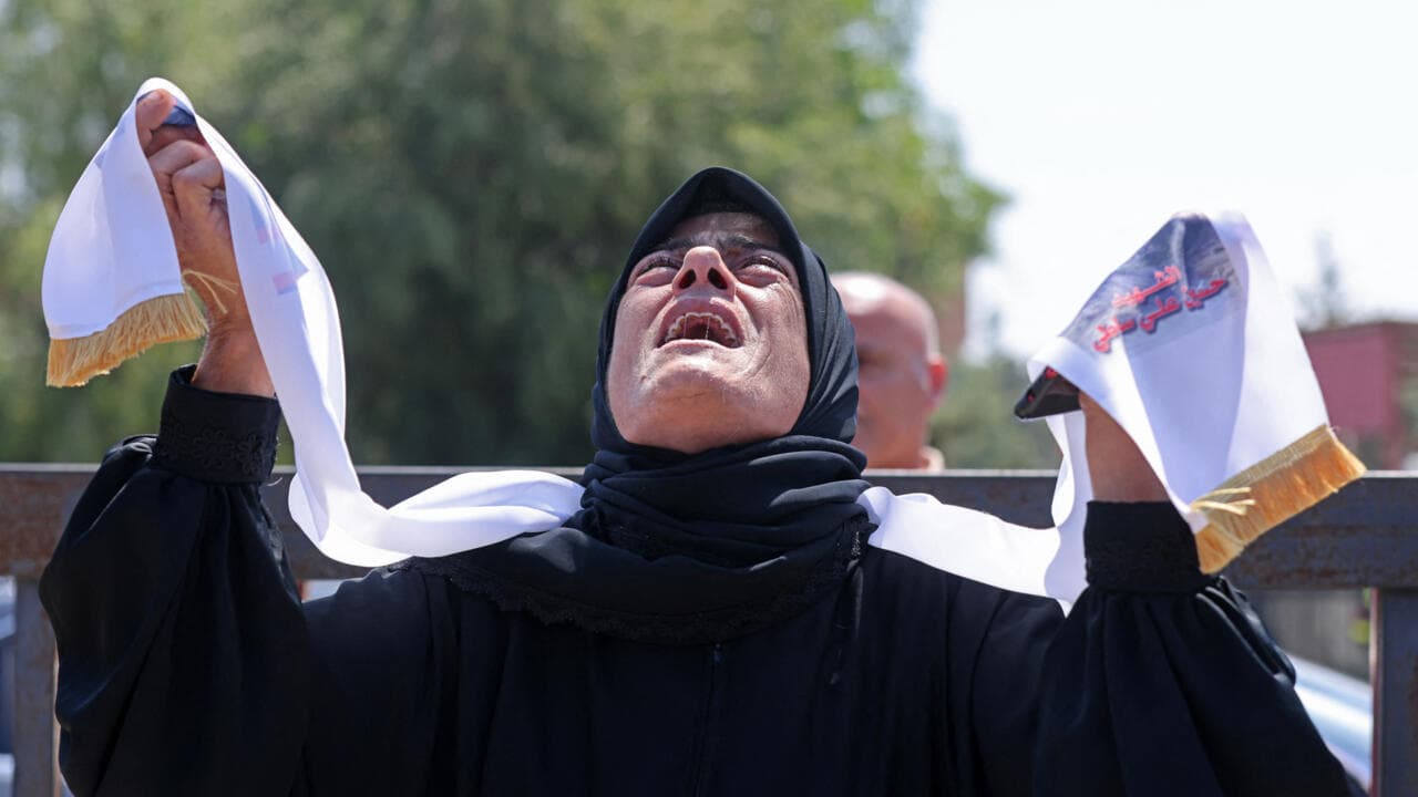 17 قتيلاً في غارات إسرائيلية: ما هو الأثر على الوضع الإنساني في لبنان؟